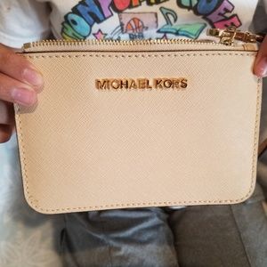 N w/o T MICHAEL Michael Kors small saffiano  leather coin wristlet 6" X 4"